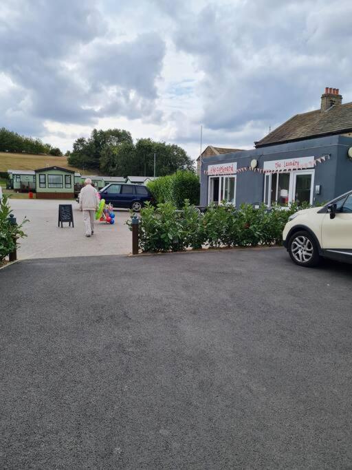 Georgia Lodge Knaresborough Bagian luar foto